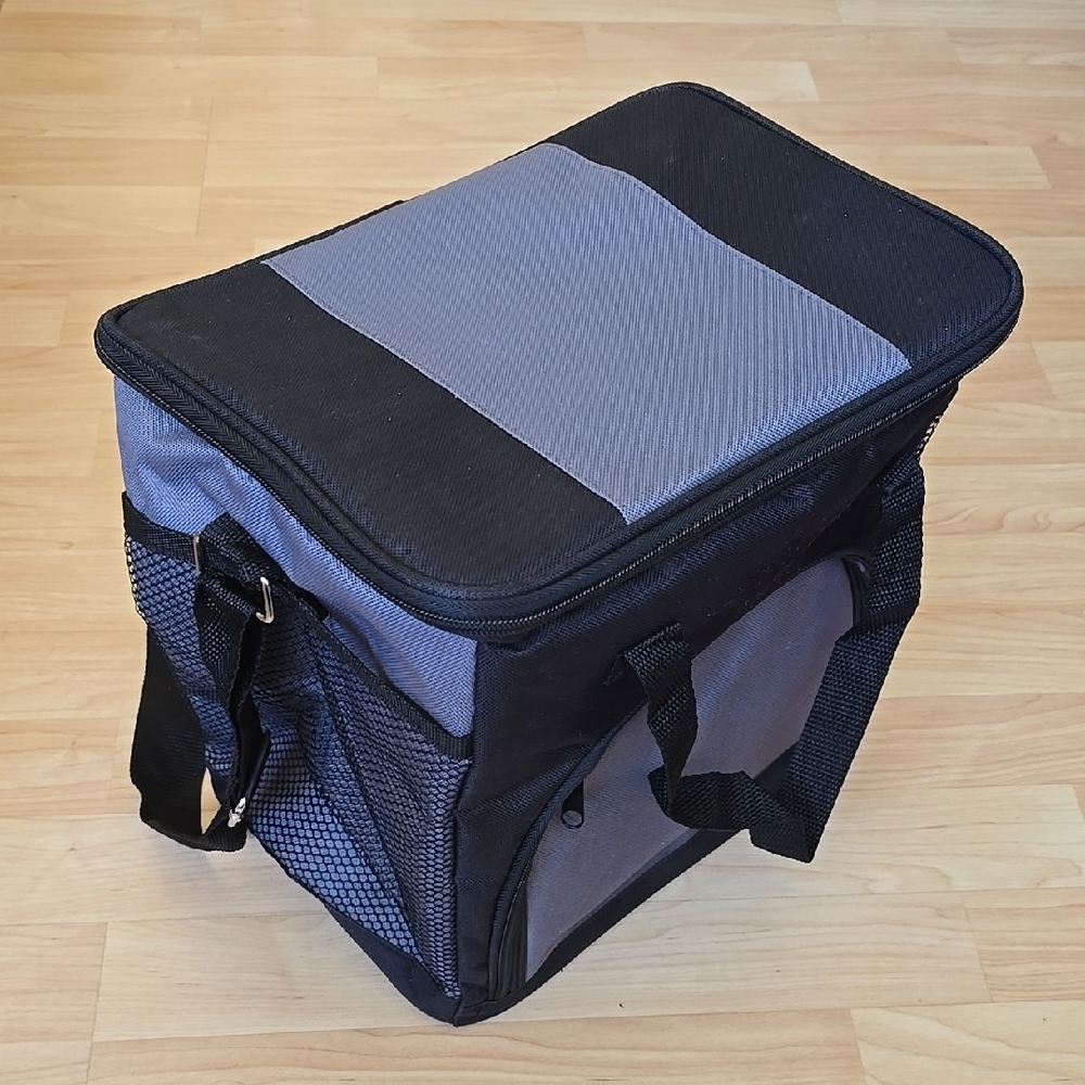 Choice Insulated Leakproof Cooler Bag / Soft Cooler, Black 12" x 9" x 11 1/2"